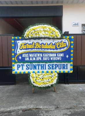Papan Bunga Duka di Nyompok
