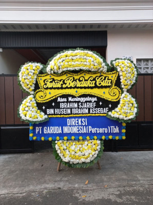 Papan Bunga Duka di Nyompok
